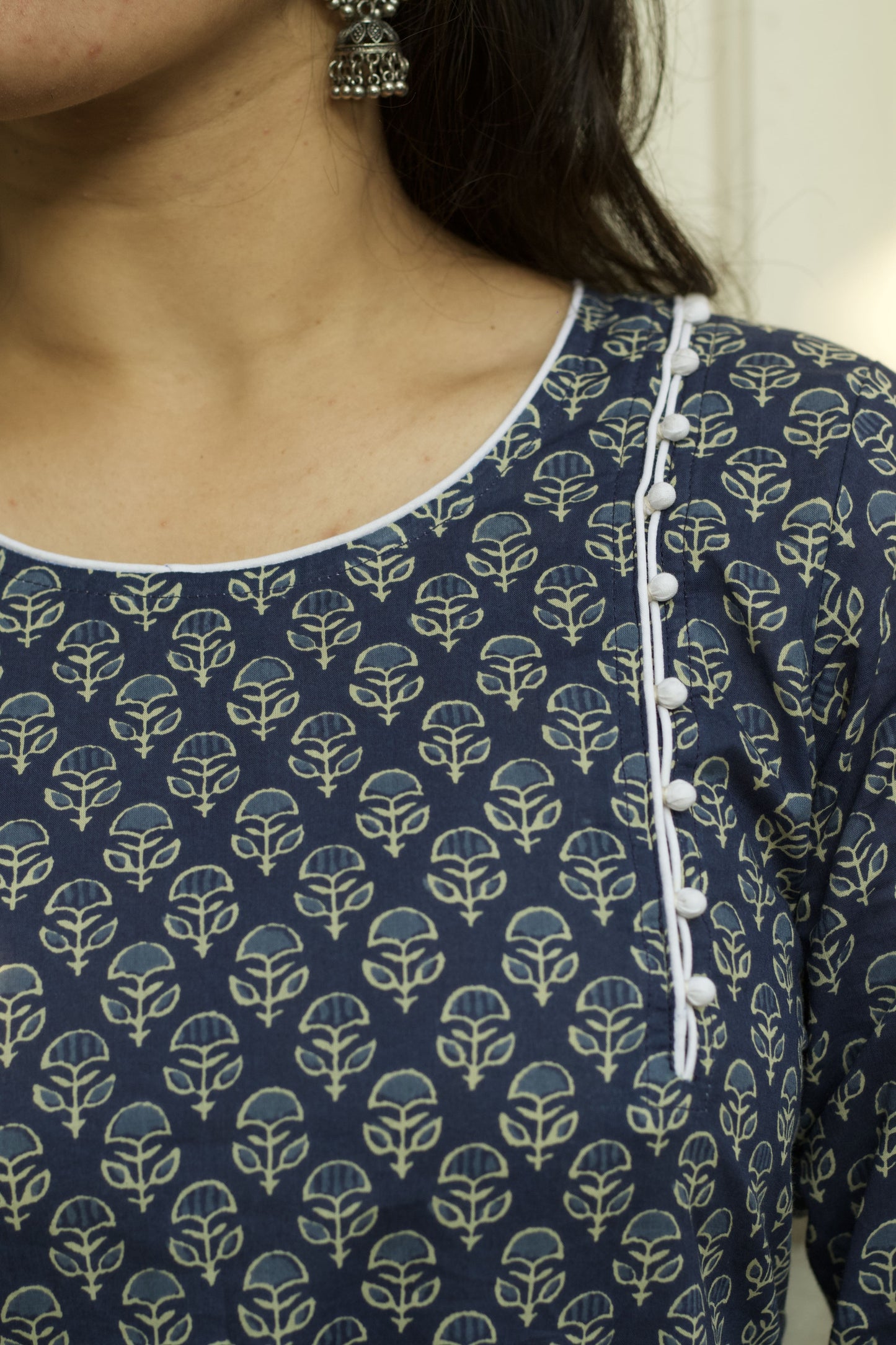 Neela floral kurta