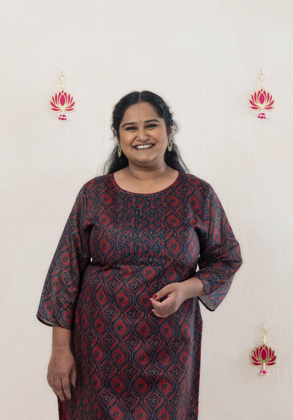 Pleated maroon chanderi kurta