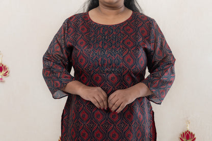 Pleated maroon chanderi kurta