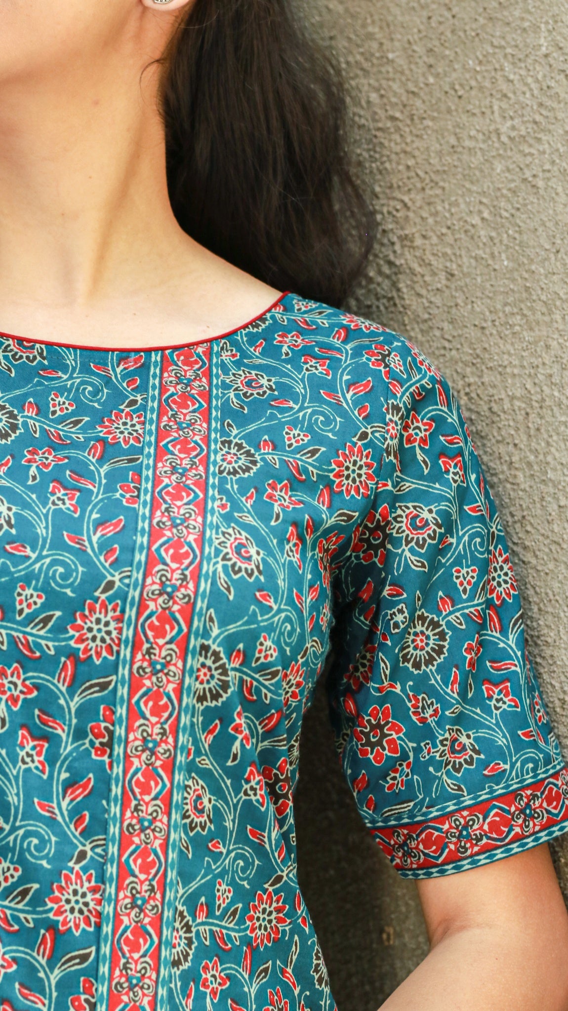 Deep green floral short top