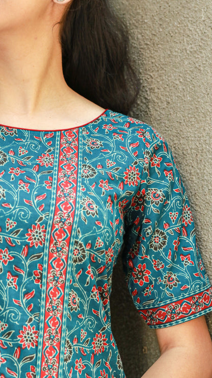 Deep green floral short top