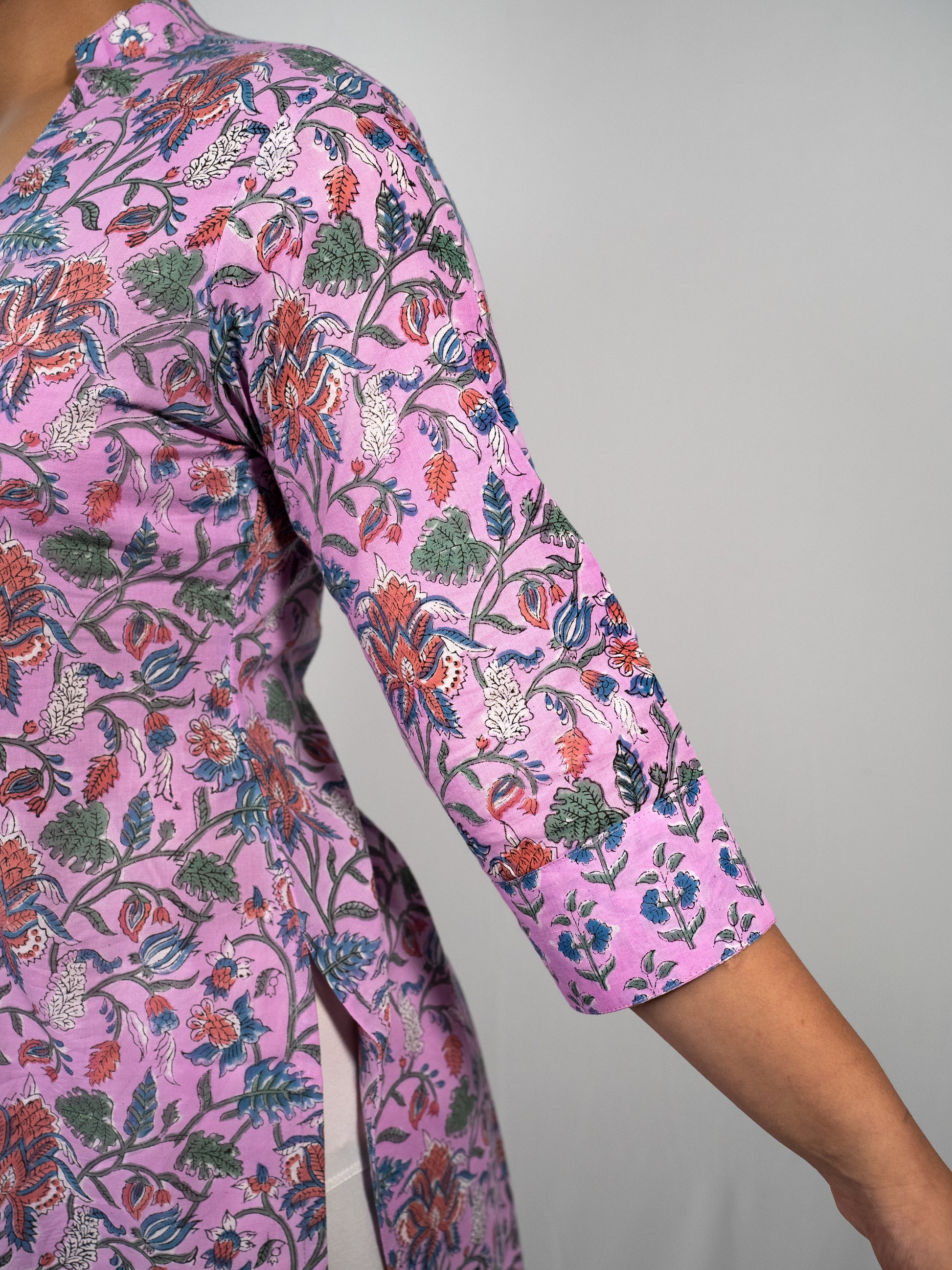 Smart dual auric contrast kurta, 3-4th sleeves