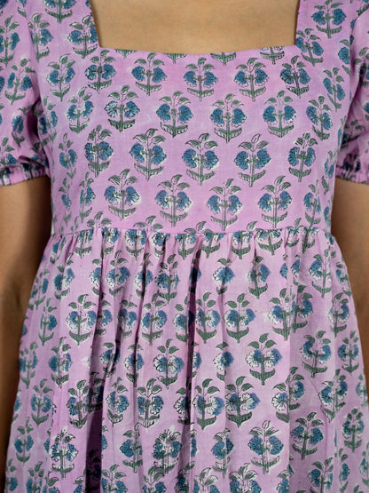 gathered kneelength purple dress with puffed sleeves 