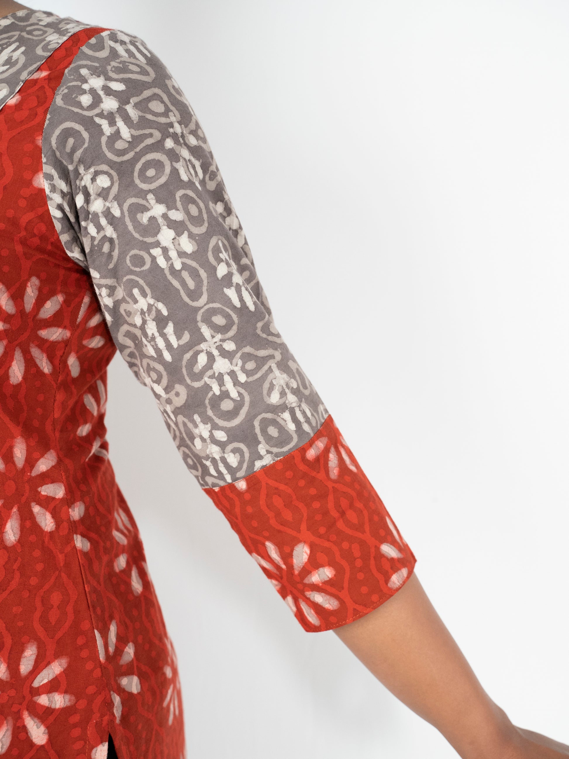 batik block print cotton red kurta  sleeves