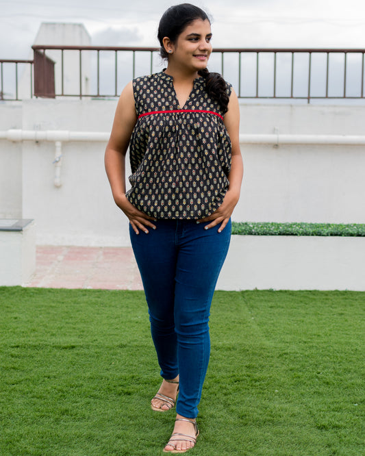 floral print top on sale